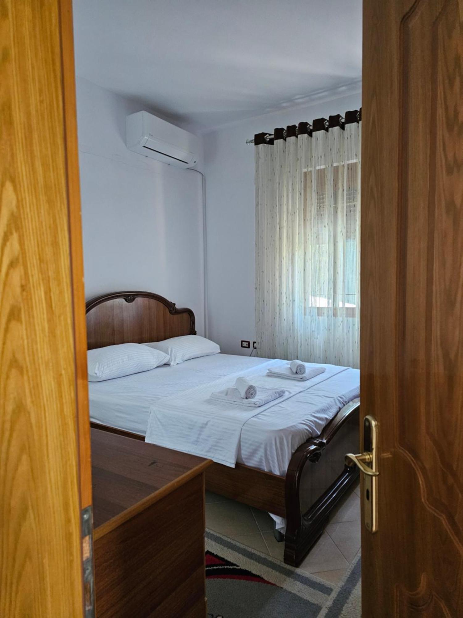 Guesthouse Iljaz Berat Extérieur photo